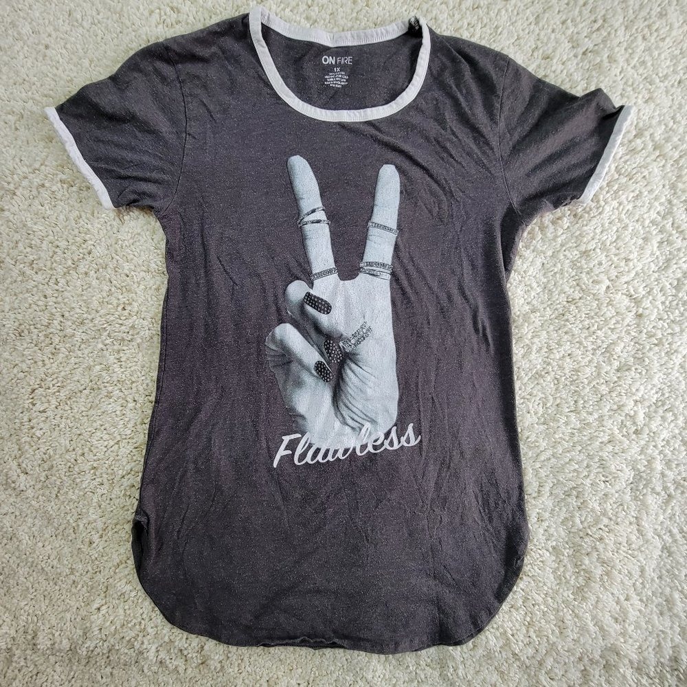 ON Fire Flawless Graphic Tee Women's 1X Plus Size T-Shirt Grey